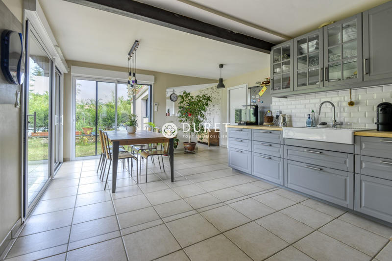 Maison - 198 m² - 6 pièces