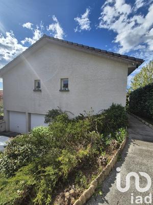 Maison - 122 m² - 5 pièces