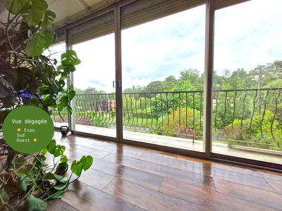 Appartement - 140 m² - 4 pièces