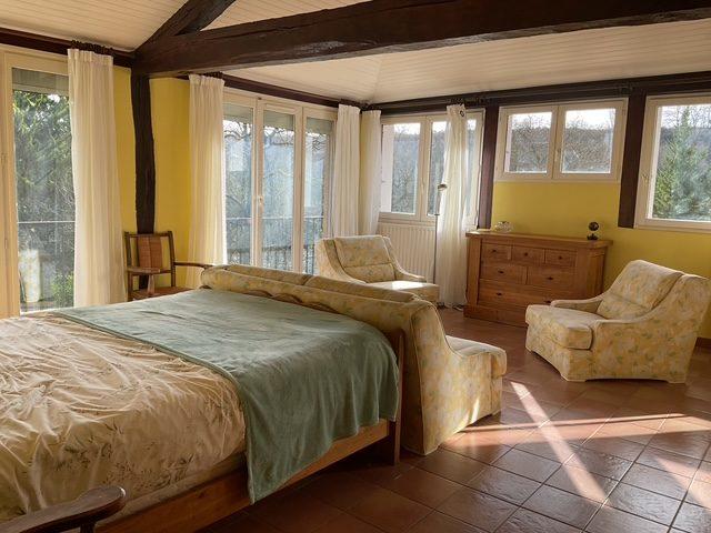 Maison traditionnelle - 180 m² - 5 pièces