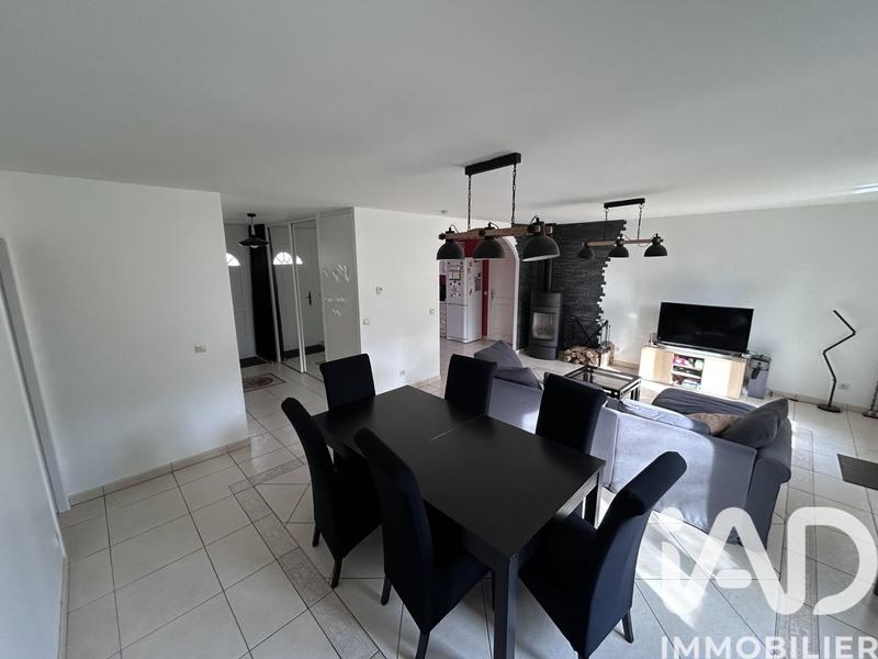 Maison - 93 m² - 4 pièces