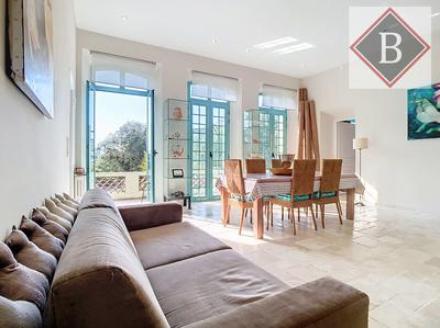 Appartement - 137 m² - 3 pièces