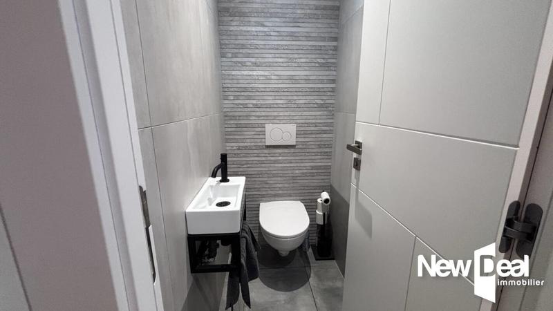 Châlet - 152 m² - 6 pièces