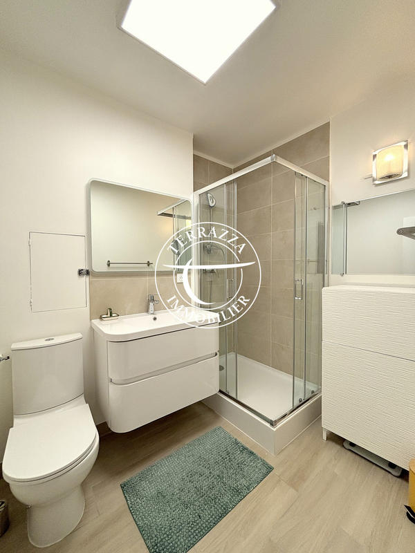 Appartement - 139 m² - 5 pièces