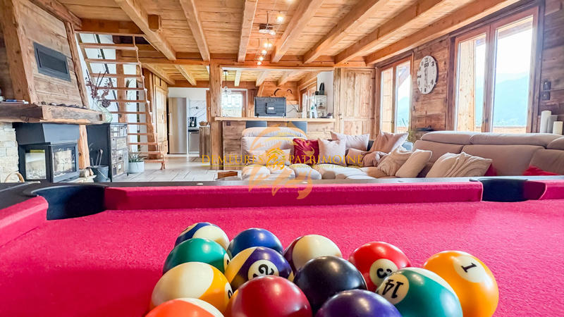 Maison - 400 m² - 10 pièces