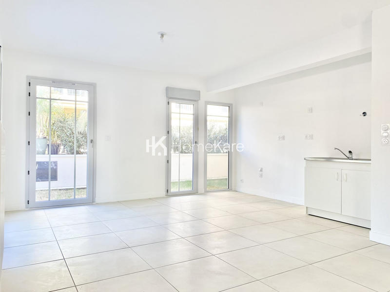 Appartement - 100 m² - 4 pièces