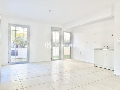 Appartement - 100 m² - 4 pièces