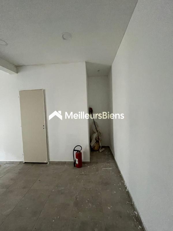 Local commercial - 36 m² - 2 pièces