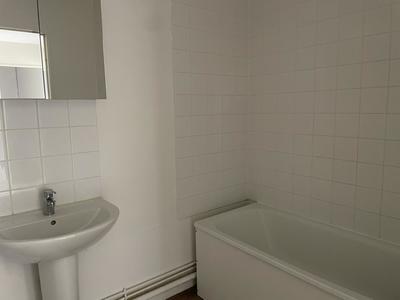 Appartement - 81 m² - 3 pièces