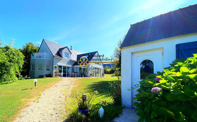 Demeure - 290 m² - 8 pièces