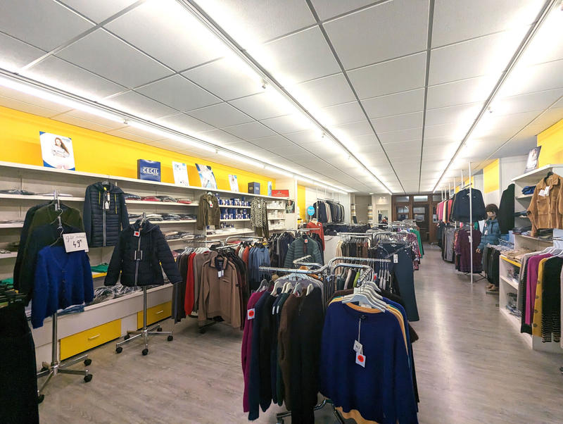 Local commercial - 115 m²