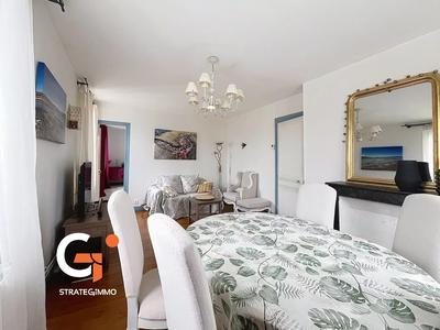 Appartement - 80 m² - 3 pièces