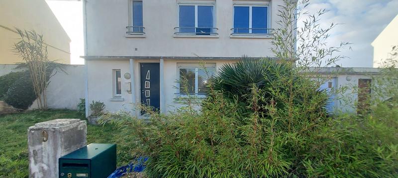 Maison traditionnelle - 97 m² - 7 pièces