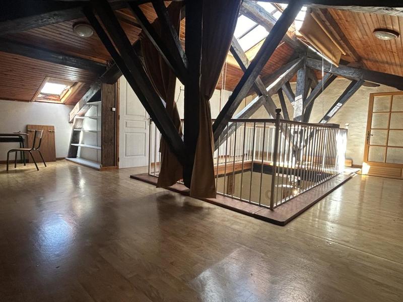 Maison - 290 m² - 12 pièces