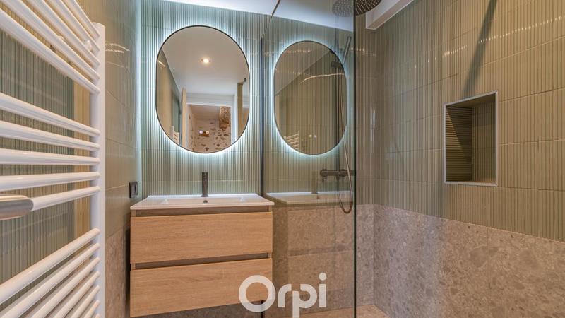 Maison - 179 m² - 5 pièces