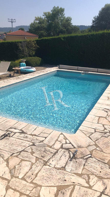 Maison - 160 m² - 5 pièces