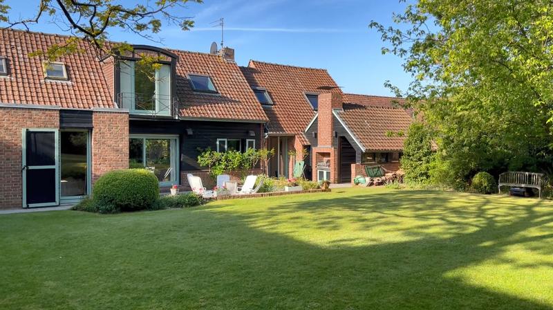 Maison - 206 m² - 8 pièces