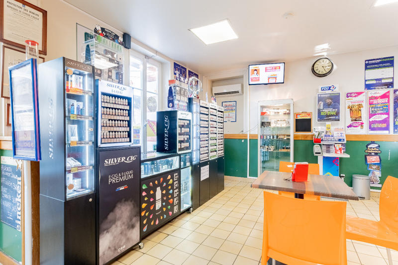 Local commercial - 158 m² - 5 pièces