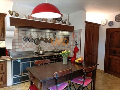 Propriété - 165 m² - 6 pièces