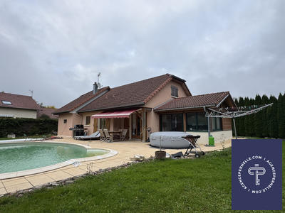 Maison - 110 m² - 6 pièces