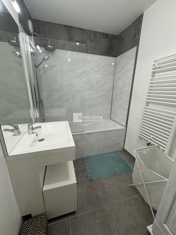 Appartement - 65 m² - 3 pièces