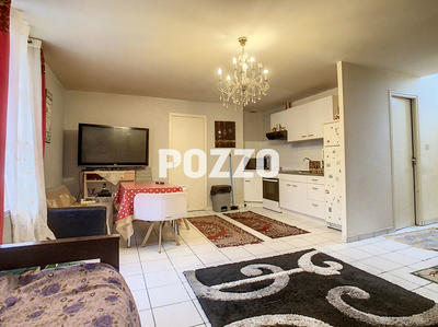 Immeuble - 150 m² - 8 pièces