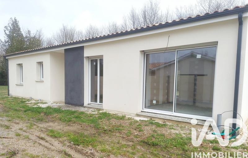 Maison - 93 m² - 4 pièces