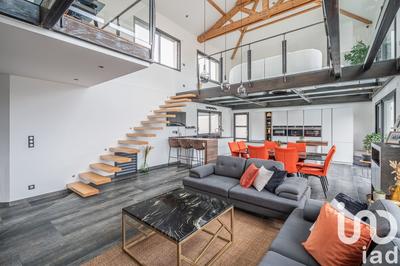 Maison - 244 m² - 6 pièces