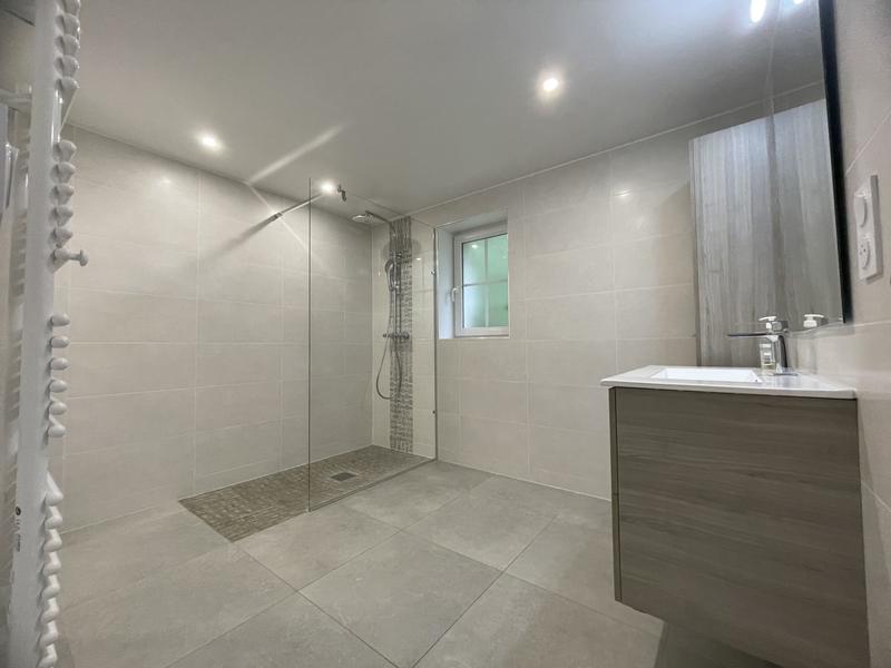 Maison - 189 m² - 6 pièces