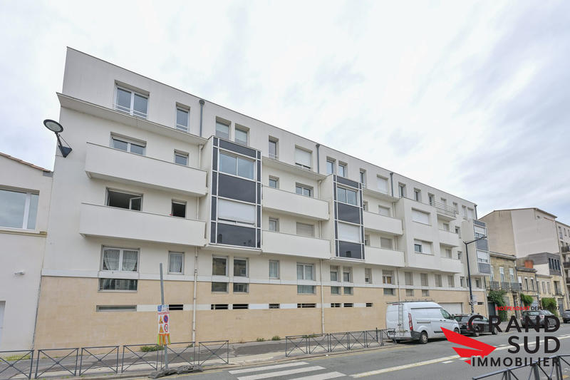 Parking / Garage - 14 m²