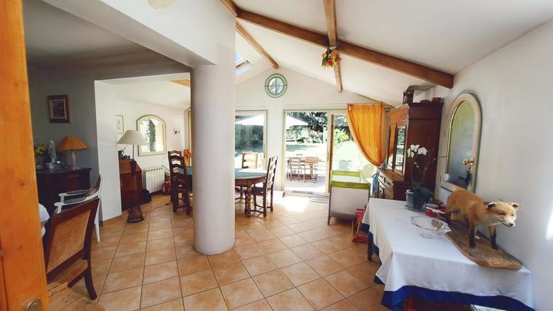 Maison - 148 m² - 8 pièces