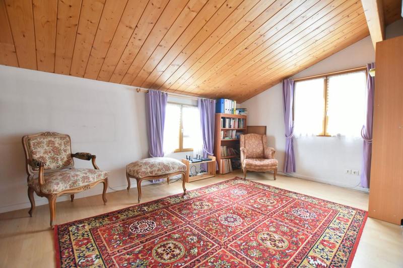 Maison - 185 m² - 8 pièces