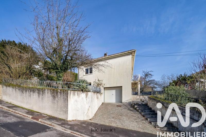 Maison - 80 m² - 5 pièces