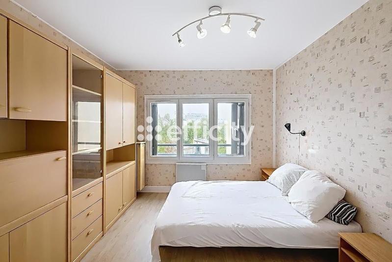 Appartement - 110 m² - 5 pièces