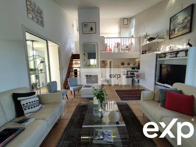 Villa - 152 m² - 8 pièces