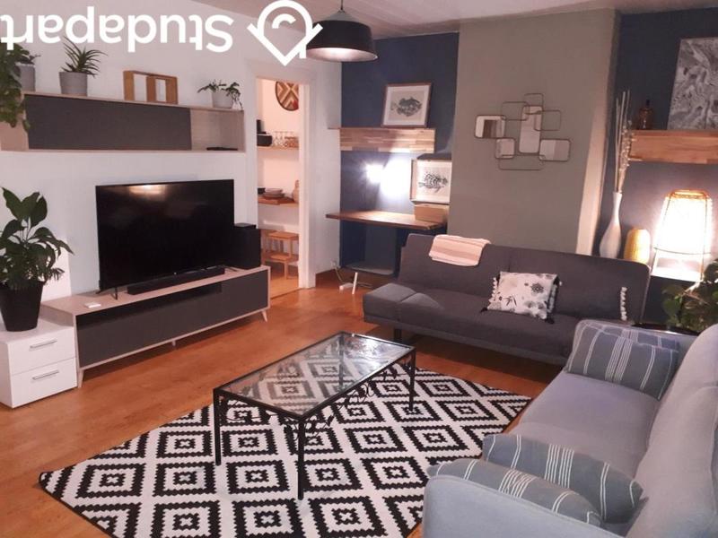 Chambre - 14 m² - 1 pièce