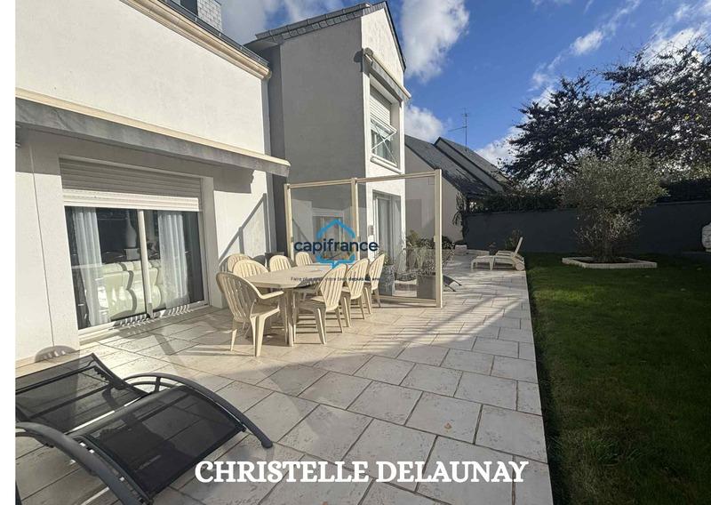 Maison - 185 m² - 7 pièces