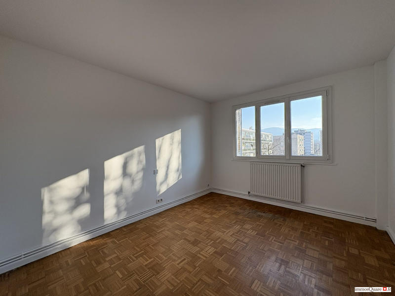 Appartement - 70 m² - 4 pièces