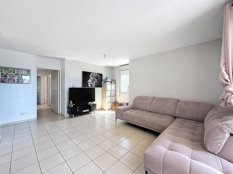 Appartement - 80 m² - 4 pièces