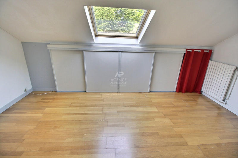 Maison - 140 m² - 7 pièces