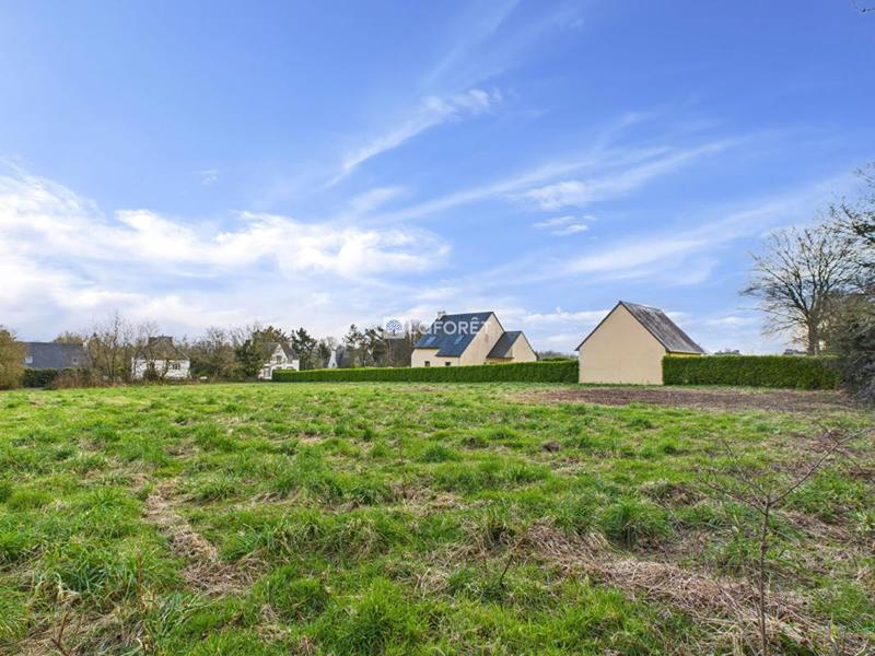 Terrain constructible - 2 206 m²