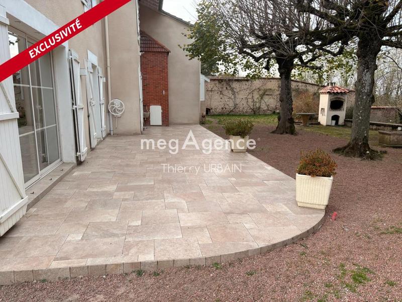 Propriété - 200 m² - 5 pièces