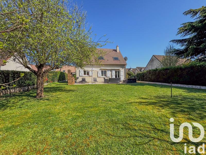 Maison - 121 m² - 6 pièces