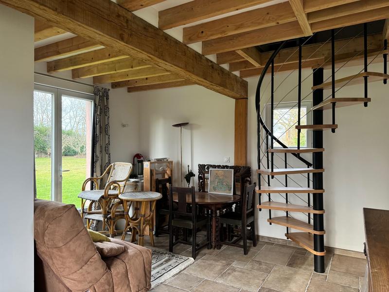 Maison - 210 m² - 8 pièces