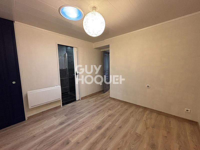 Maison - 209 m² - 7 pièces