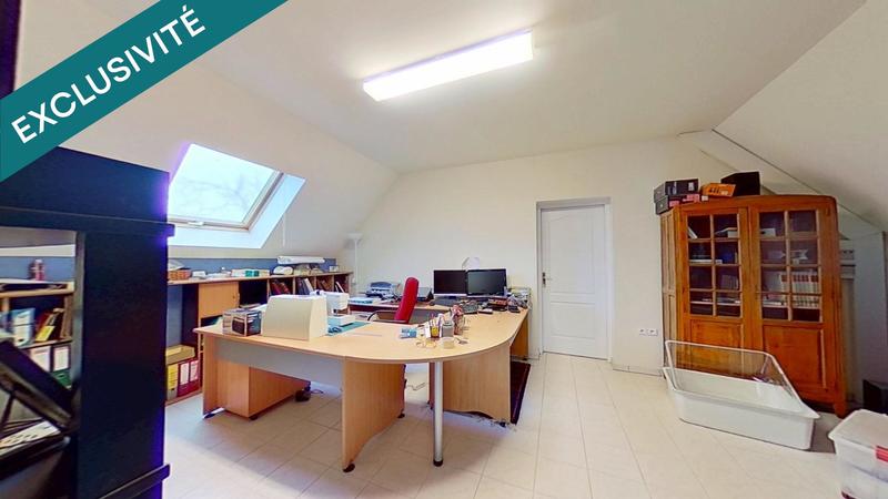 Maison - 488 m² - 8 pièces