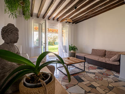 Maison - 330 m² - 10 pièces