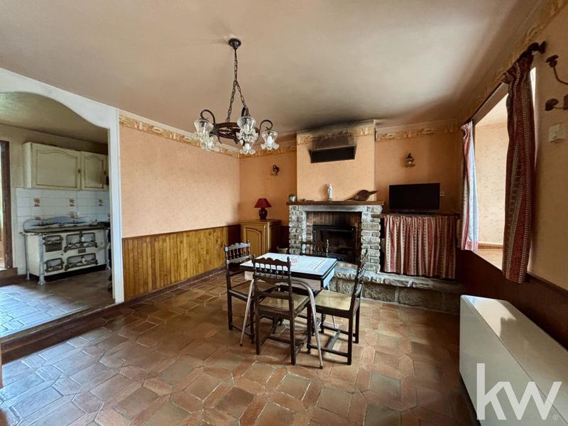 Maison - 211 m² - 9 pièces