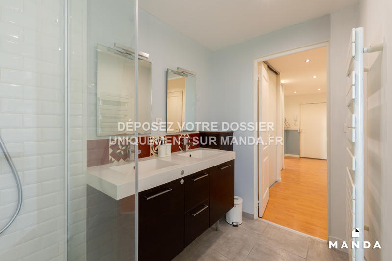 Chambre - 9 m² - 5 pièces