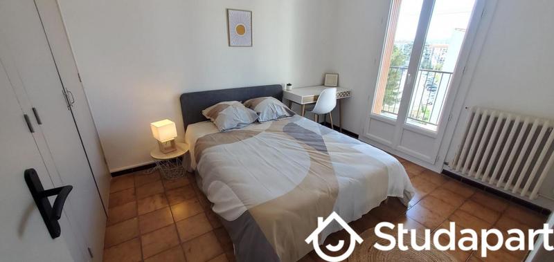 Chambre - 11 m² - 1 pièce